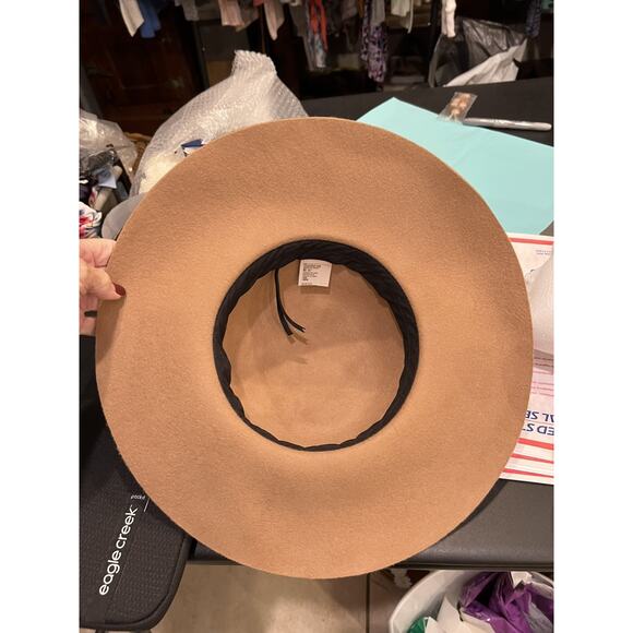 Wide-Brim 100% Wool Floppy Hat Tan OS 7.5 Inches Across - Picture 5 of 7